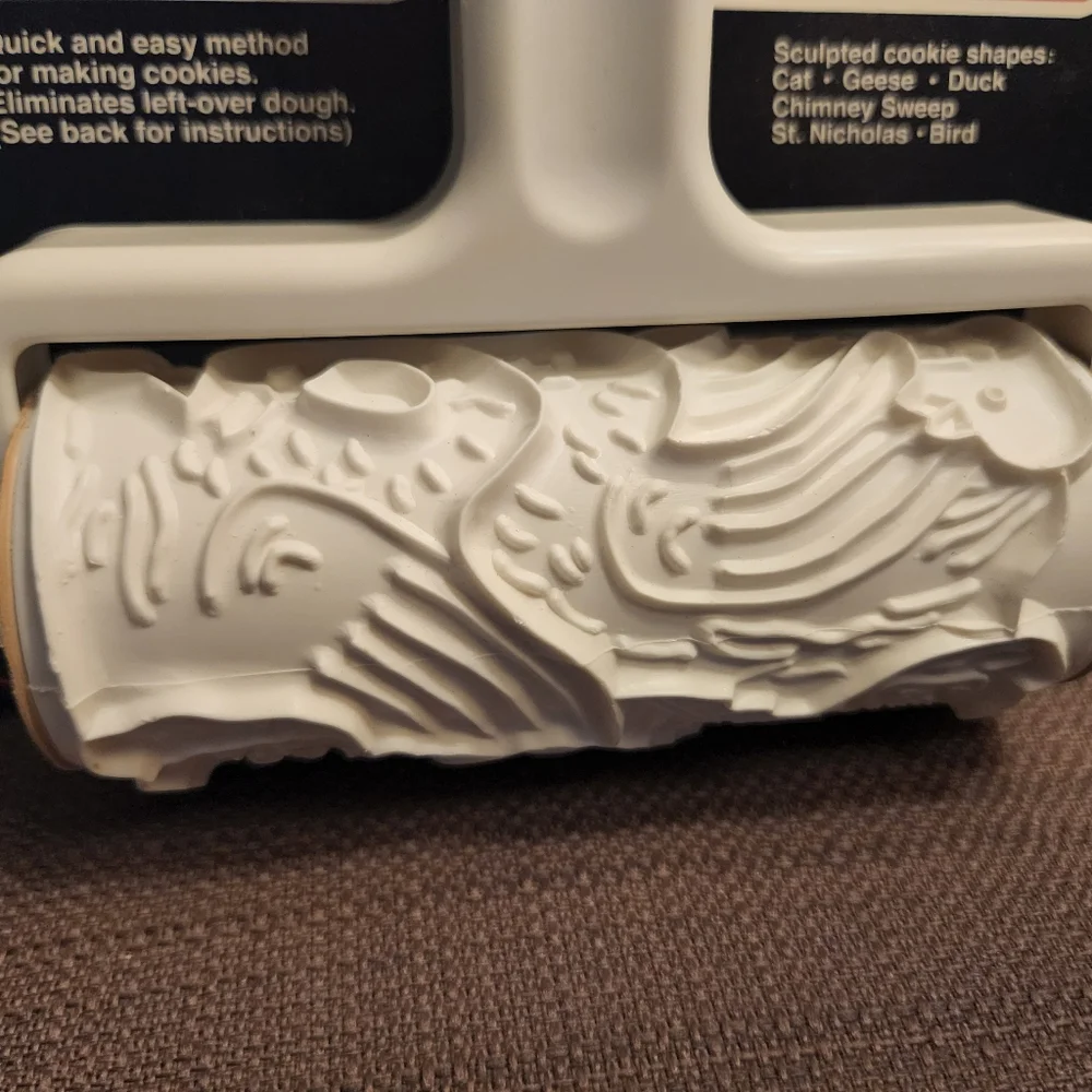 Hutzler Holiday Cookie Roller #65 1988 West Germany European Designs NEW